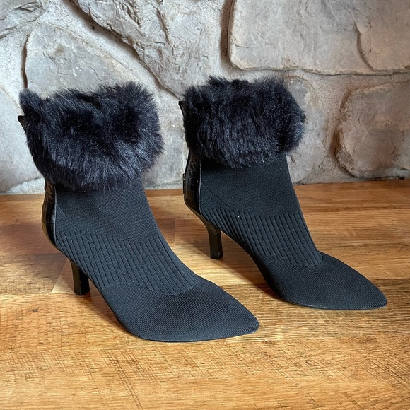 Adrienne‎ Vittadini Black Heeled Boots with Fur Trim - Picture 1 of 8